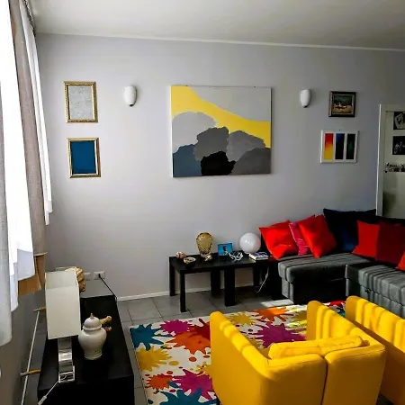 公寓 Beautiful New With Private Entrance And Parking 5 Min Walking From Center 贝拉诺