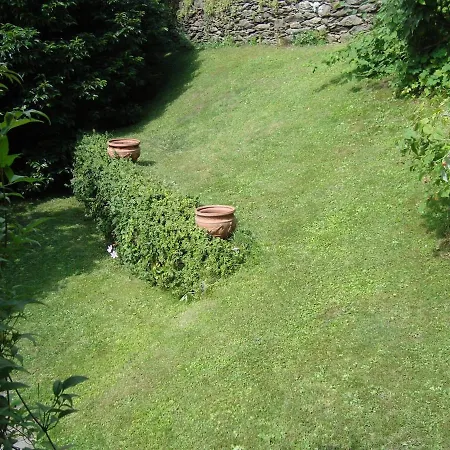 Daire Beautiful New With Private Entrance And Parking 5 Min Walking From Center Bellano